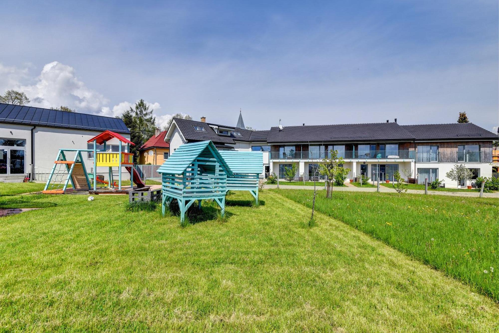Apartments Ceresnovy Sad & Wellness Vysoke Tatry Ngoại thất bức ảnh